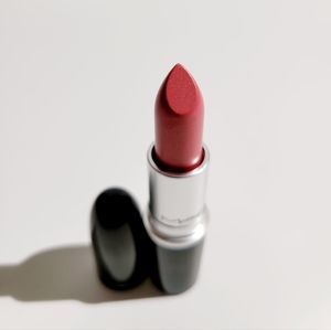 Mac Giddy Luster Lipstick New